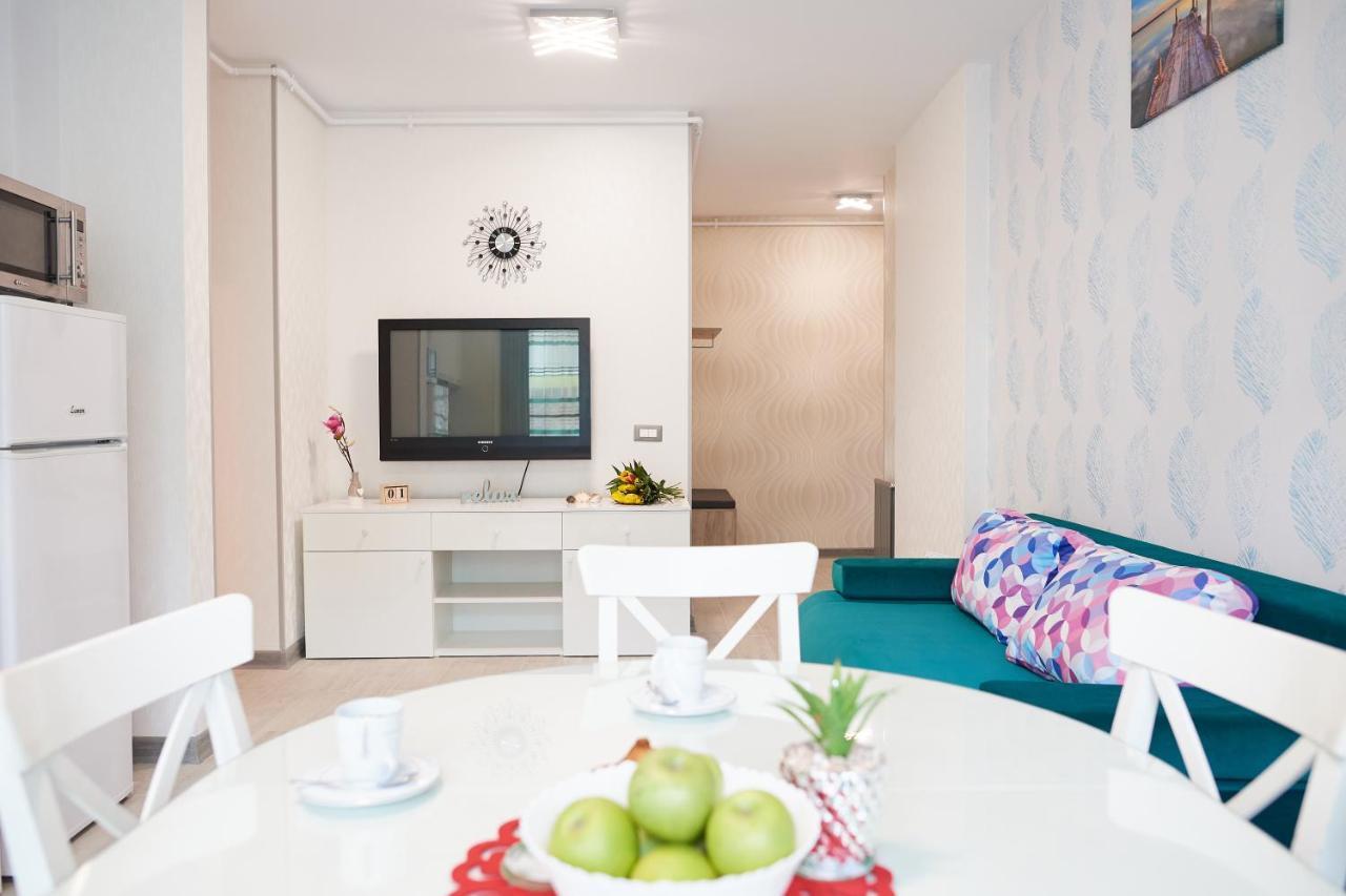 Aquamarin 2Bd Apt Spa N Pools Beach Resort Năvodari Екстериор снимка