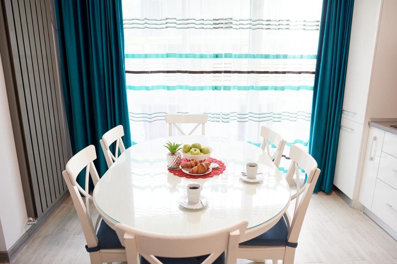 Aquamarin 2Bd Apt Spa N Pools Beach Resort Năvodari Екстериор снимка